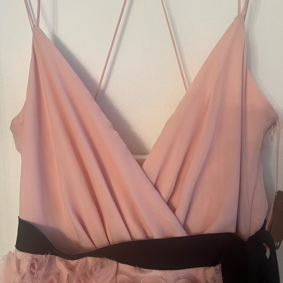 Ali-Ro Dress size 6 flowers all around the bottom 🌸🌸 - Picture 5 of 9